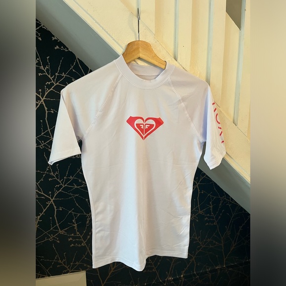 Roxy rashguard size M - Picture 1 of 2